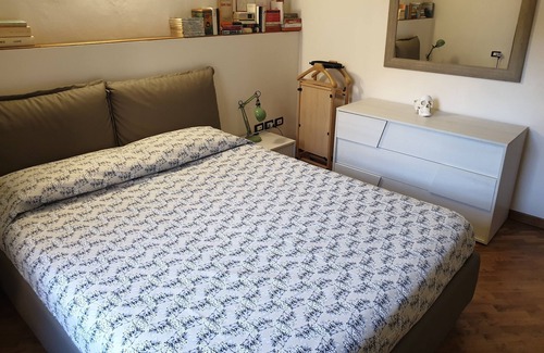 Prato Apartment | Top-Rated St. Stephen's Apartment with Spa and Hot Tub