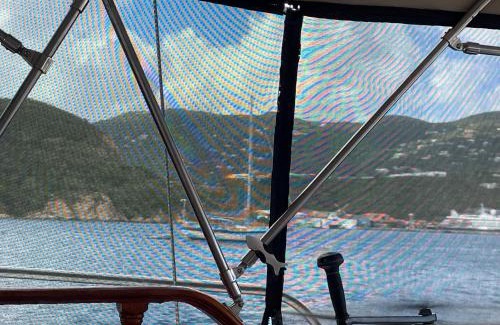 Charlotte Amalie West Boat Rental | Experience St Thomas on Sailboat Ragamuffin with Meals & Fun