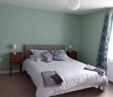Combles Apartment | Family-Friendly Stay at Stable Cottage, Orchard Farm