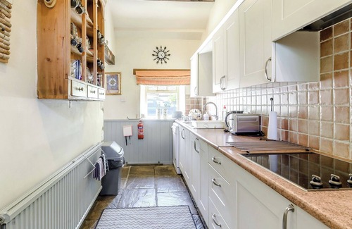 West Burton Cottage | Pet-Friendly 2 Bedroom Retreat in West Burton, Near Leyburn