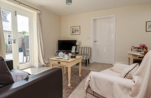 Scawton House | Pet-Friendly Stable Cottage - 4 Star Rated with Top Reviews