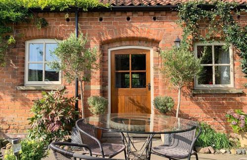 Withernwick House | Stable Cottage: Pet-Friendly Retreat With 10/10 Reviews