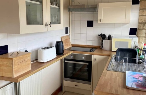 Cirencester House | Pet-Friendly Stable Cottage at Old Mill Farm with Pool