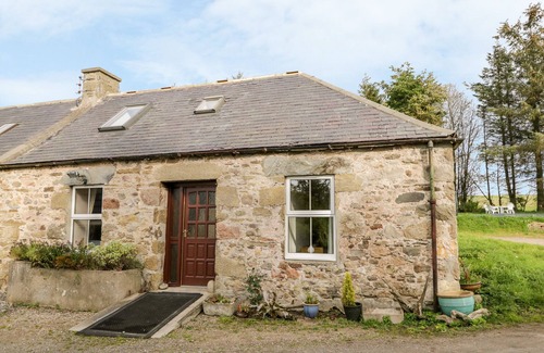 Keith Cottage | Pet-Friendly Stable Cottage in Fochabers - 10/10 Rating!