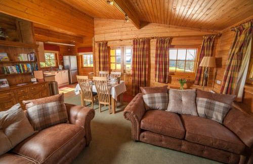 Kippen Cabin | Pet-Friendly Stable Lodge with Exceptional Guest Ratings