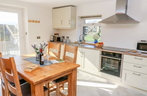 Clitheroe Cottage | Relax at Stable View Cottage: Pet Friendly with Hot Tub