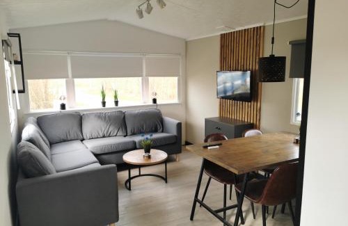 Koudum Ski Chalet | Discover Relaxation at De Kuilart: Pool & Pet-Friendly Stay