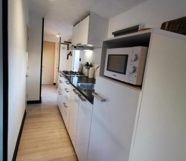 Koudum Ski Chalet | Discover Relaxation at De Kuilart: Pool & Pet-Friendly Stay
