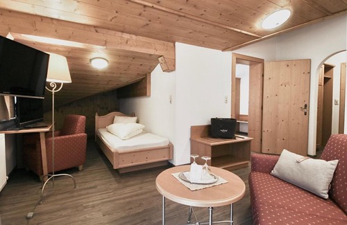 Neustift Im Stubaital Hotel | Discover Stacklerhof: Oceanfront Retreat with Spa & Pool