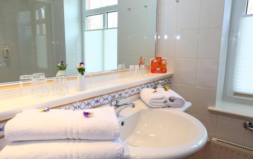 Fredenbeck Hotel | Relax at Stade Land Golf Hotel with Family-Friendly Amenities