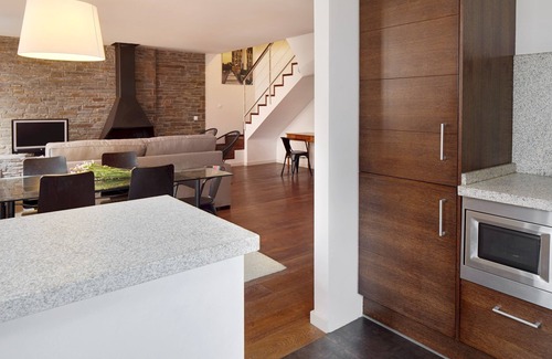 Gessa Apartment | Top-Rated Stadium by FeelFree Rentals with Spa & Breakfast