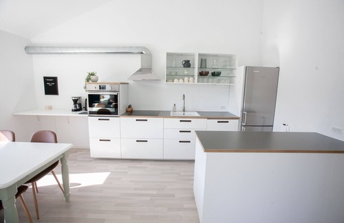 Torshavn Apartment | Central Park Hotel: Ideal for Art Lovers and Families