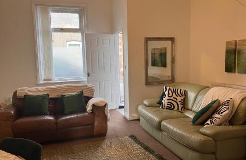 Sunderland House | Welcoming Stadium Cottage Near Centre and Entertainment Venues