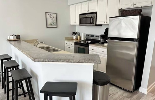 Manhattan Condo | Stadium View Condo in wonderful Manhattan