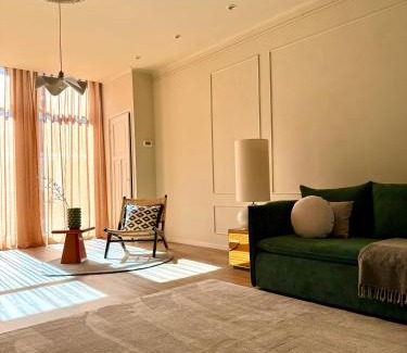 Oisterwijk Apartment | Stadsappartement Xl Begane Grond Met Luxe Keuken