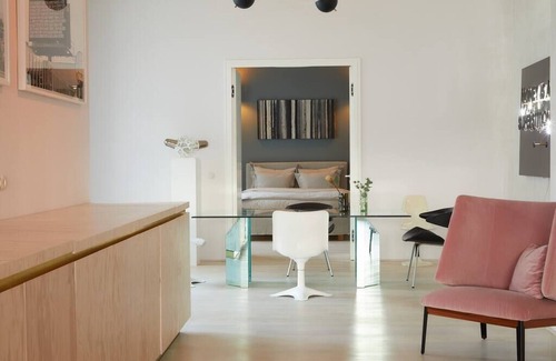 Mitte Apartment | Stadtflucht Loft 3.1.1: Cozy Retreat with Pet-Friendly Perks