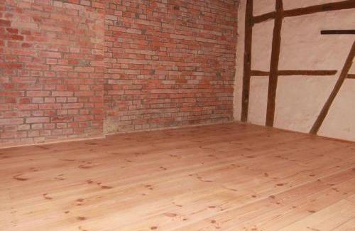 Mellrichstadt Apartment | Comfortable Stay at Stadthaus - Pet & Child Friendly