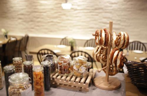 Altotting Bed & Breakfast | Discover Stadthaus Valentin: Pet-Friendly & Accessible Stay