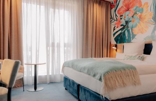 Borken Hotel | Pet-Friendly Stadthotel Borken: Rated 9/10 with Breakfast