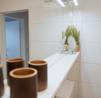 Frickenfelden Apartment | Stadtjuwel I Balkon I 6 Min zum See