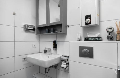 Dueren Apartment | Convenient City Living in Düren with Breakfast Included