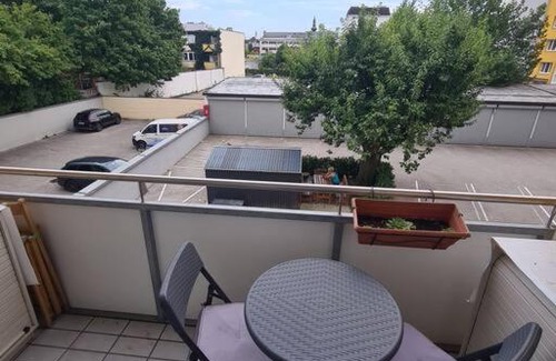Wels Apartment | Budget-Friendly Stadtoase Wels Zentrum with Family Amenities