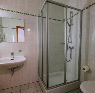 Bogen Bed & Breakfast | Stadtplatz23 B&B: Guest Rated 9/10 with Pet-Friendly Amenities