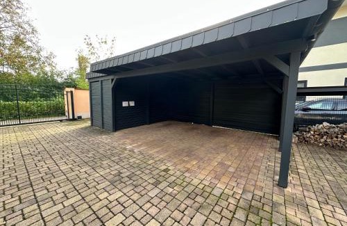 Portitz Villa | Cozy Stadtvilla in Leipzig: Ideal for 7 with Garden Oasis