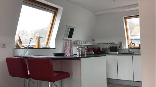 Remscheid Apartment | Relax at Stadtvilla Kö97: Family & Pet Friendly Retreat