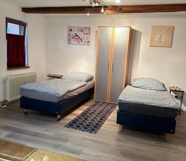 Balingen Apartment | Central Stadtwohnung in Balingen - Family-Friendly Retreat