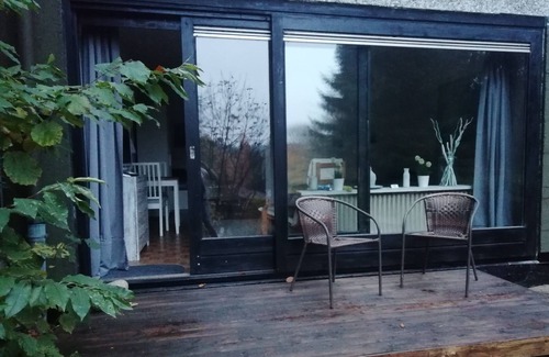 Ehestorf Apartment | Cozy Apartment in the Rose Garden with Breakfast Included