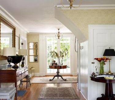 Goshen Hotel | Unforgettable Stagecoach Inn: 5-Star Comfort Awaits