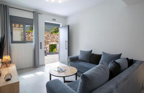 Marantochori Apartment | Staianna Suites - Stylish Suite Myrtia