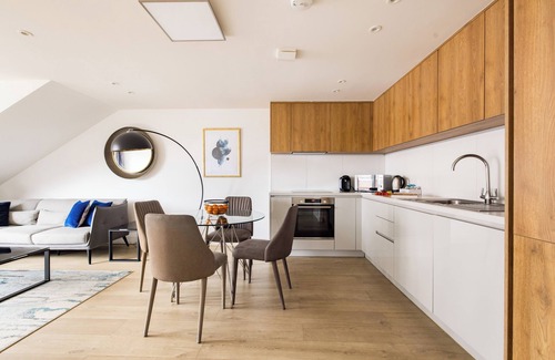 Staines Apartment | Discover Staines City Centre by Charles Hope - Top-Rated Stay