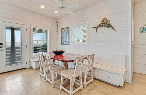 Port Aransas House | Discover Stairway to Seven: Private Pool & Hammocks Retreat