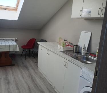 gmina Mrozy House | Top-Rated Stajnia Kruki: Family-Friendly with Hot Tub