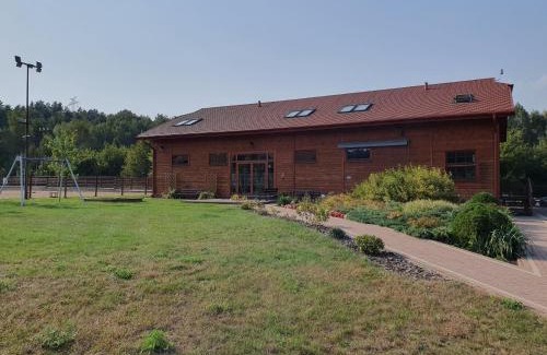 gmina Mrozy House | Top-Rated Stajnia Kruki: Family-Friendly with Hot Tub