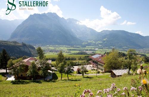 Scheffau am Tennengebirge Hotel | Elegant Stallerhof: Pet-Friendly with Hot Tub & Breakfast