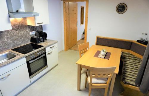 Pichl-Preunegg Apartment | Stallhäusl: Exceptional Stay with Pet-Friendly Amenities