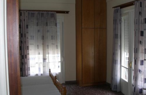 Methana Apartment | Discover Stamatiou Dimitris: Family and Pet-Friendly Stay