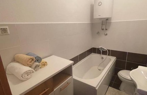 Republika Srpska Apartment | Budget-Friendly Stan na dan Šipovo: Perfect for Families
