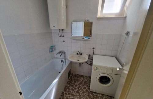 Bugojno Apartment | Budget-Friendly Stay at STAN NA DAN with Family Amenities