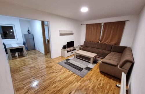 Foca Apartment | Comfortable Stay at Stan na dan Foča – Family & Pet Friendly