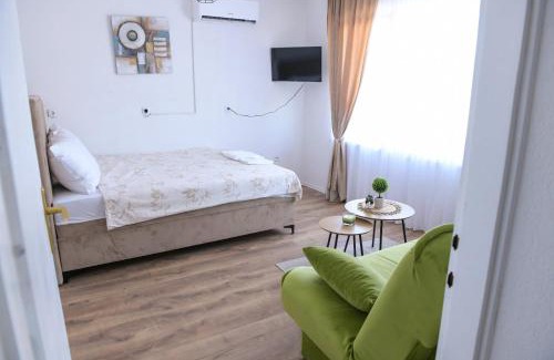 Gradiska Apartment | Stan na dan-Studio 10 centar Gradiška