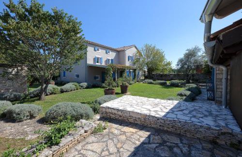 Cabrunici Villa | Oceanfront Escape at Stancija Čabrunići - Rated 9.8/10