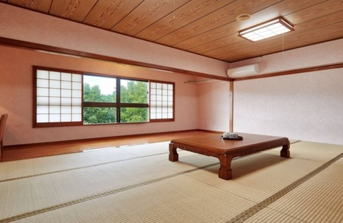 Nakijin House | Relaxing Northern Sightseeing at Kunigamigun Okinawa Hotel