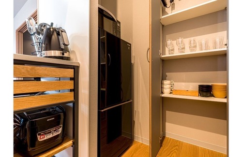 Katakai Apartment | Cozy 1LDK Retreat with Breakfast in Sambu-gun, Chiba