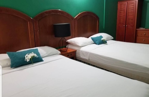 Buccoo Hotel | Cozy Standard Room B at Bellissimo with Breakfast Included
