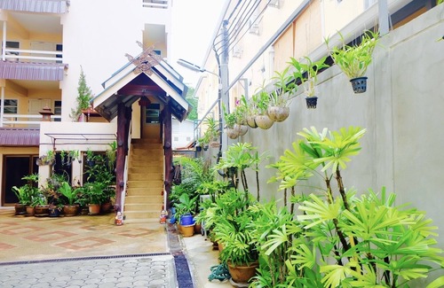 Old City Apartment | Family-Friendly Standard Room in Chiangmai Awaits You