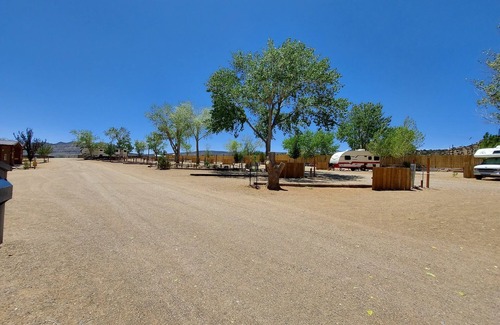 Escalante House | Convenient RV Site with Full Hookup & Family-Friendly Vibe